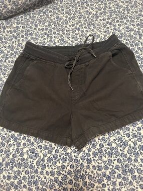 GAP cargo shorts
